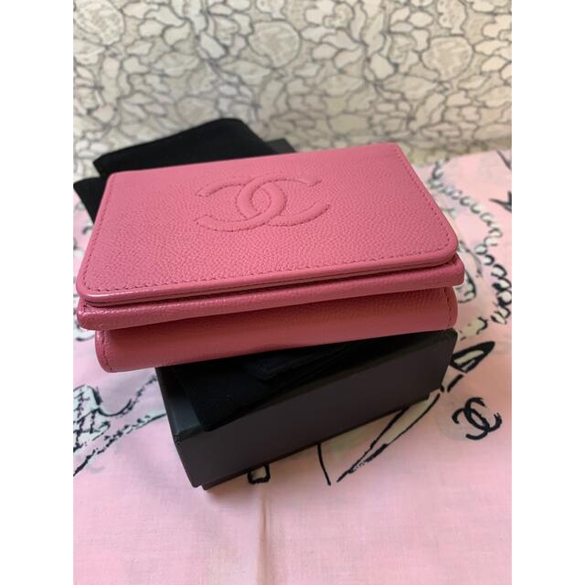 CHANEL(シャネル)の美品！CHANEL♡26番台　キャビアスキン　コンパクトウォレット レディースのファッション小物(財布)の商品写真