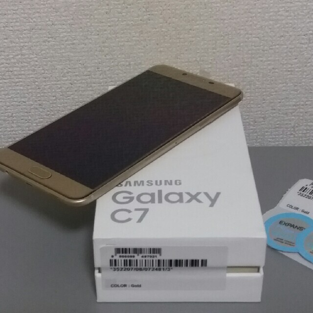 Galaxy C7  sim free　国際版