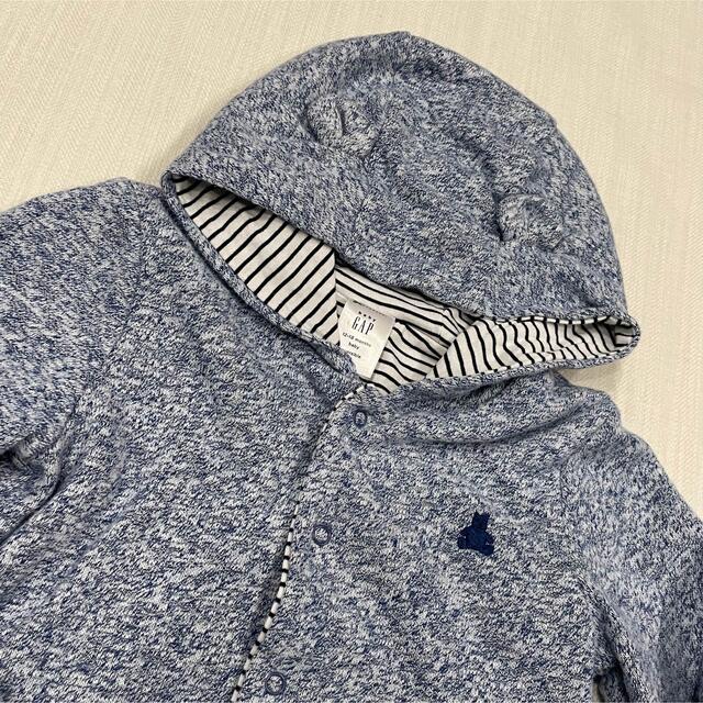 babyGAP(ベビーギャップ)のリバーシブルくまさんパーカー　80   GAP  ギャップ　ベビー キッズ/ベビー/マタニティのベビー服(~85cm)(カーディガン/ボレロ)の商品写真