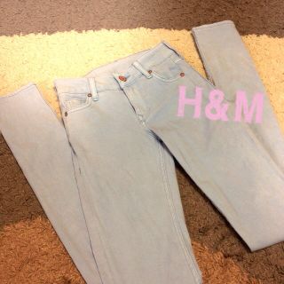 エイチアンドエム(H&M)の♡カラースキニー♡(デニム/ジーンズ)