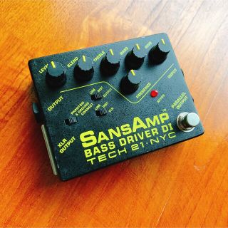 TECH21 SANSAMP BASS DRIVER DI 【生産終了盤】(ベースエフェクター)