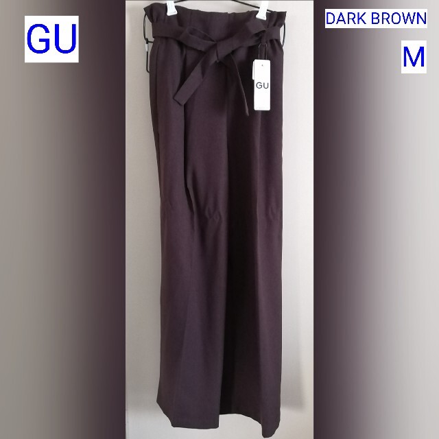 GU(ジーユー)の【新品・未使用】GU ベルトタックストレートパンツ/DARK BROWN/M レディースのパンツ(カジュアルパンツ)の商品写真