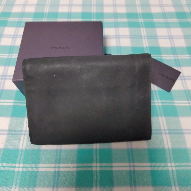 PRADA(プラダ)の確実本物＊PRADA　プラダ 3つ折り財布　ブラック レディースのファッション小物(財布)の商品写真