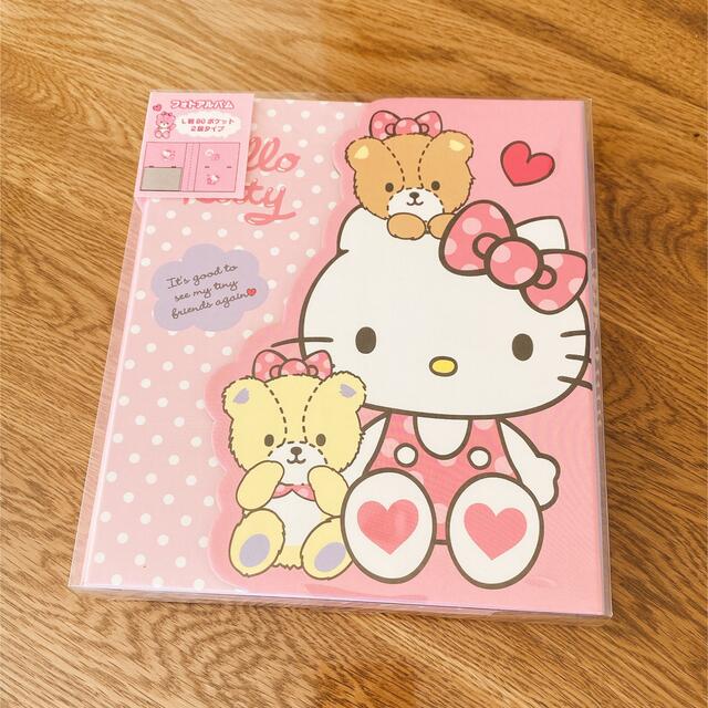 サンリオ(サンリオ)のHelloKitty フォトアルバム　新品未使用 キッズ/ベビー/マタニティのメモリアル/セレモニー用品(アルバム)の商品写真