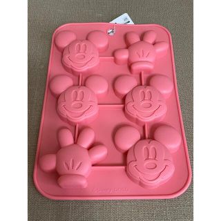 ディズニー(Disney)の【新品未使用】入手困難！！ディズニー ミッキー　シリコンモールド型(調理道具/製菓道具)