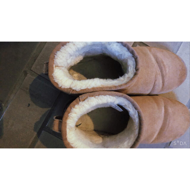 ●UGG●ショートブーツ●送料込●ムートンブーツ●大人気●完売モデル