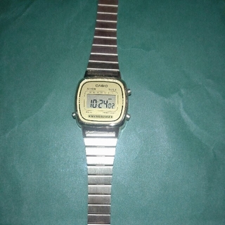 カシオ(CASIO)のCASIO　腕時計　ゴールド(腕時計)