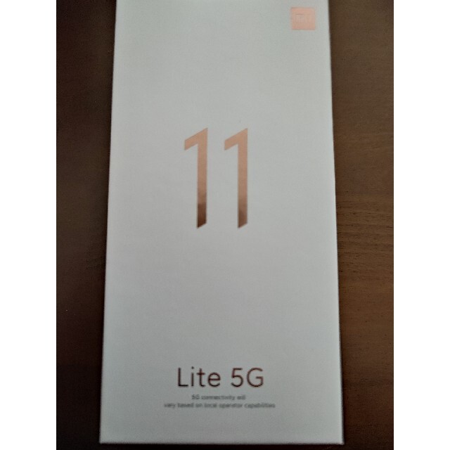 Xiaomi Mi 11 Lite 5G Truffle Blackスマートフォン本体