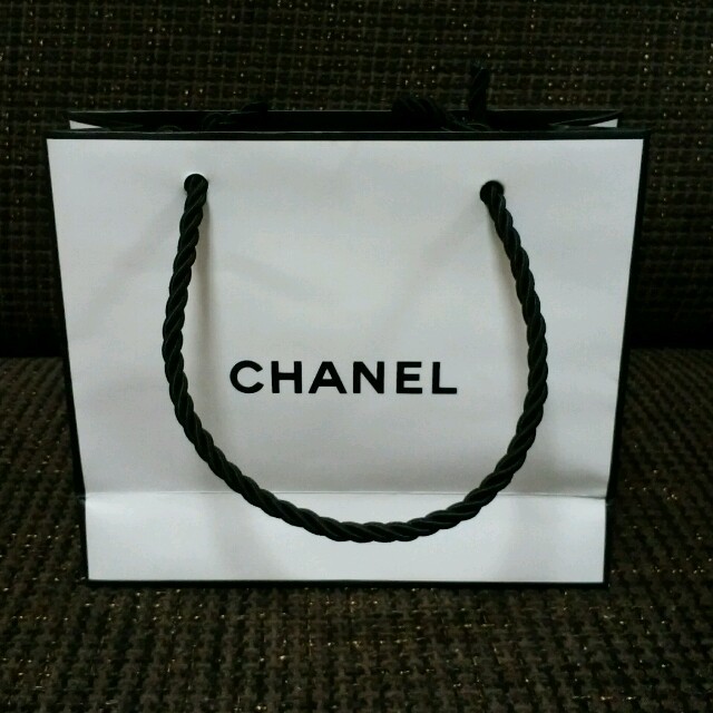 CHANEL(シャネル)の【CHANEL】シャネル
紙袋

 レディースのバッグ(ショップ袋)の商品写真