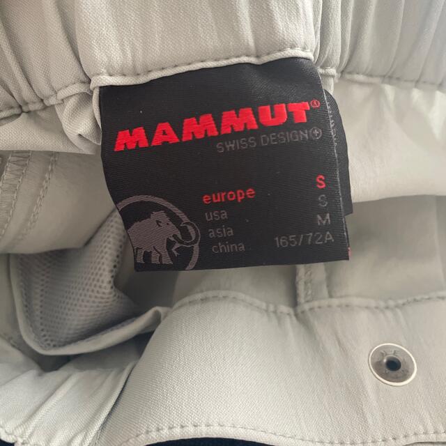 新品未使用　MAMMUT ハーフパンツ 3