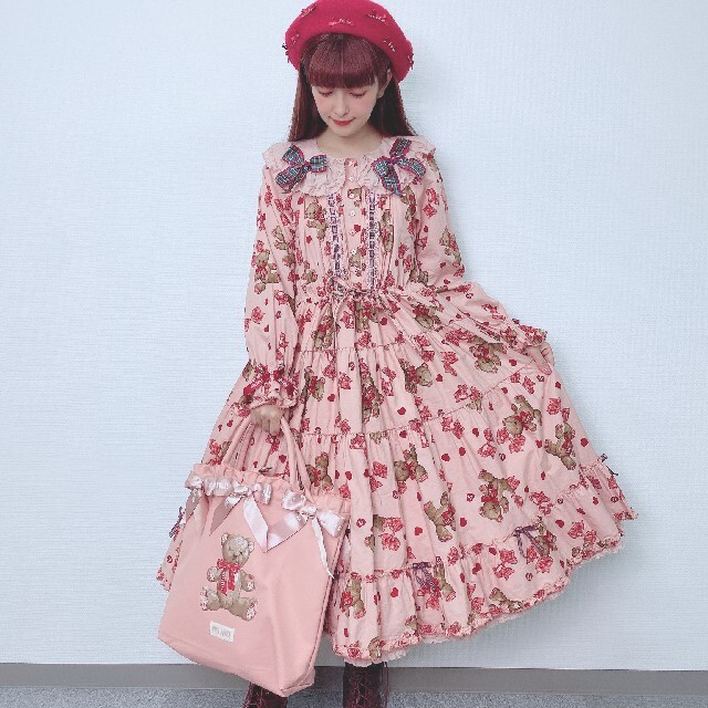 PINK HOUSE(ピンクハウス)の美沙子×erinkoコラボ希少LOVE Ribbon Bearトートバッグ レディースのバッグ(トートバッグ)の商品写真