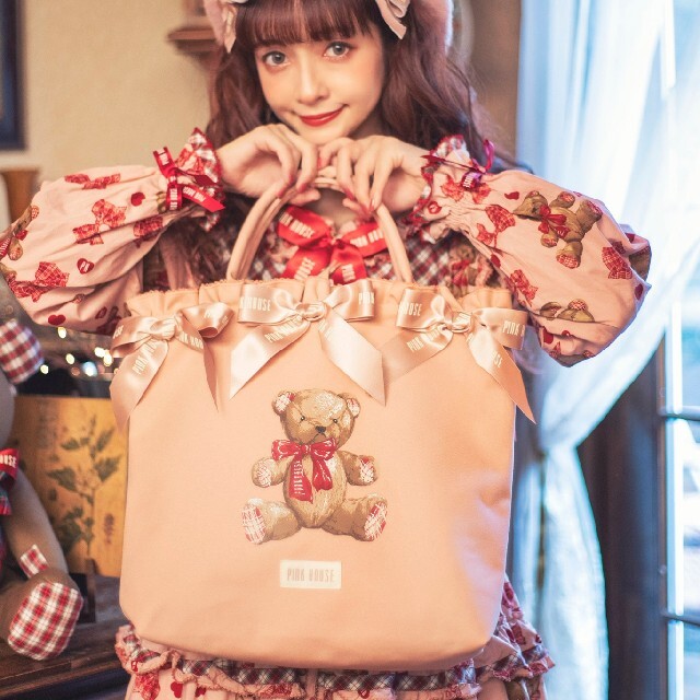 PINK HOUSE(ピンクハウス)の美沙子×erinkoコラボ希少LOVE Ribbon Bearトートバッグ レディースのバッグ(トートバッグ)の商品写真