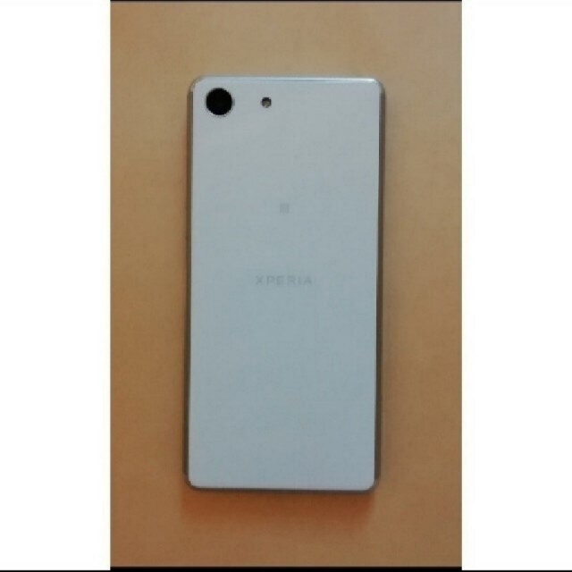 Xperia Ace J3173 楽天モバイル版SIMフリー ホワイト 本体のみ スマホ/家電/カメラのスマートフォン/携帯電話(スマートフォン本体)の商品写真