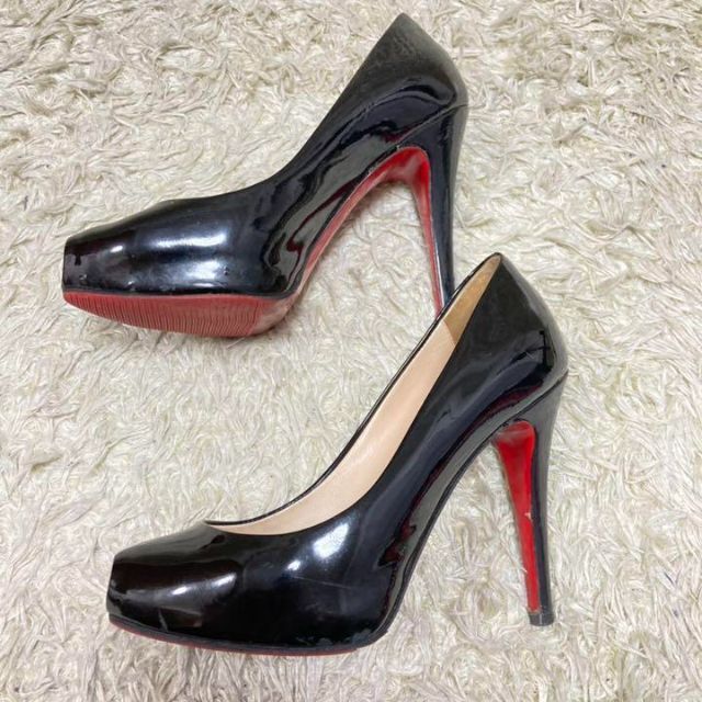 Christian Louboutin(クリスチャンルブタン)のクリスチャンルブタン　オープントゥ　ハイヒール　エナメル　黒×赤　21cm レディースの靴/シューズ(ハイヒール/パンプス)の商品写真