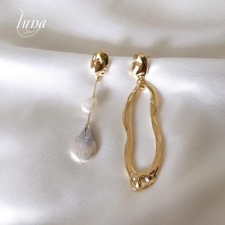 トゥデイフル(TODAYFUL)のNuance Ashinmetori pierce★shell gold(ピアス)