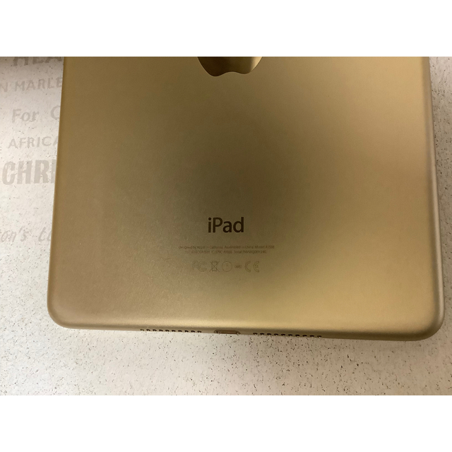 Apple(アップル)のipad mini4   Wi-Fiモデル　128GB ゴールド スマホ/家電/カメラのPC/タブレット(タブレット)の商品写真