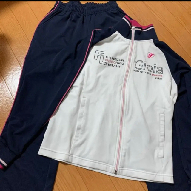 【新品】FILA　フィラ　ウインドブレーカー　ジャージ　セットアップ　Mサイズ