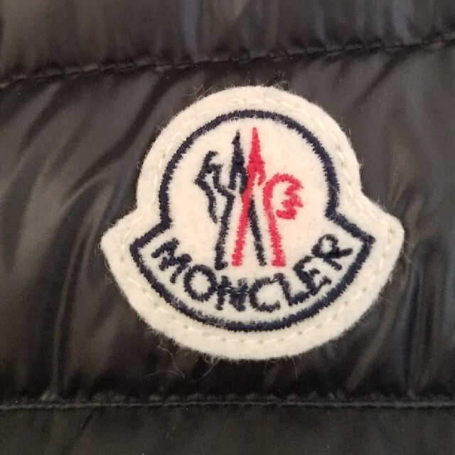 MONCLER(モンクレール)のくまくまさま✴️ご専用モンクレール レディースのジャケット/アウター(ダウンベスト)の商品写真