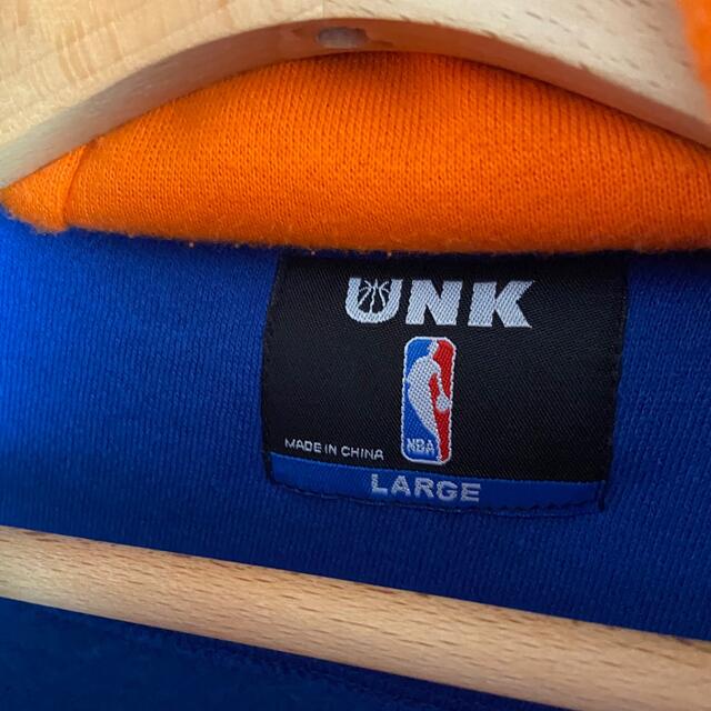 UNK NBA YEWYORK KNICKS 刺繍　ロゴ　プルオーバーパーカーサイズ実寸