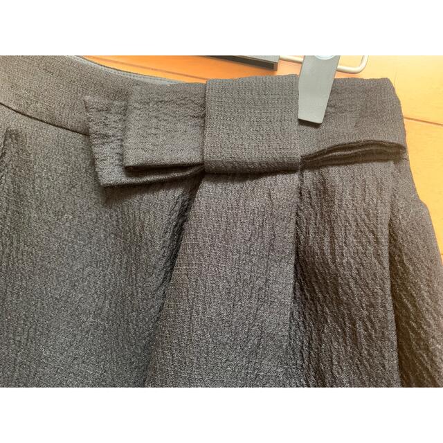 FOXEY(フォクシー)のフォクシー　ブティックライン黒シルクスカート　38 レディースのスカート(ひざ丈スカート)の商品写真