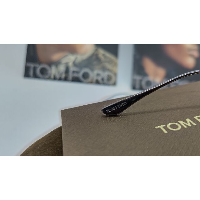 TOM FORD(トムフォード)のTOMFORD 眼鏡 新品 税込 送料無料 TF5521 053 メンズのファッション小物(サングラス/メガネ)の商品写真