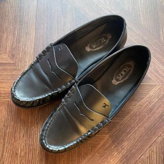 トッズ(TOD'S)のTOD’S/mocassino traversina コインローファー37黒(ローファー/革靴)