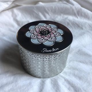 ゲラン(GUERLAIN)のゲラン メテオリットビーユ ルースパウダー(フェイスパウダー)