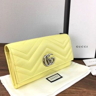 グッチ 長財布(イエロー/黄色系)の通販 62点 | Gucciを買うならラクマ