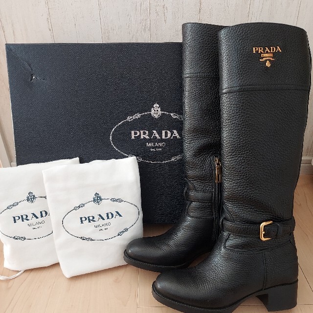 PRADA ブーツ 黒 - ブーツ