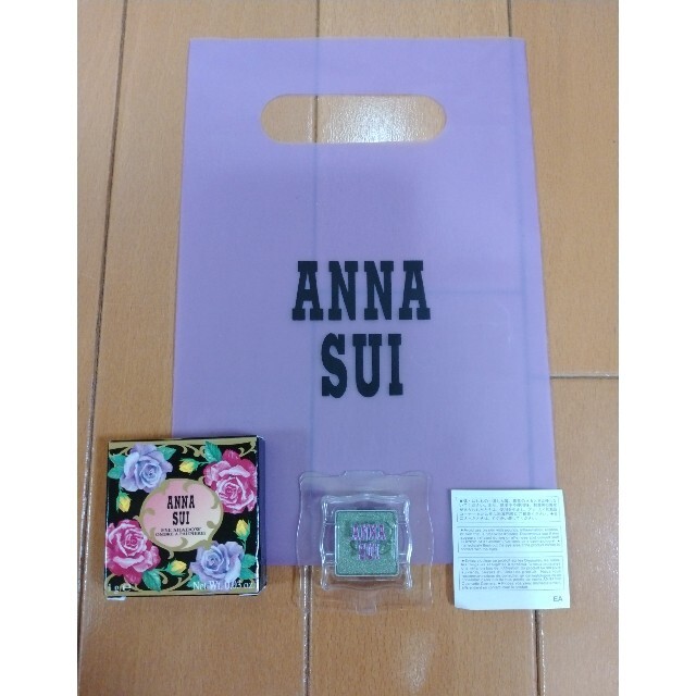 ANNA SUI(アナスイ)のアナスイ　アイシャドウ　901　リフィル　新品未使用 コスメ/美容のベースメイク/化粧品(アイシャドウ)の商品写真