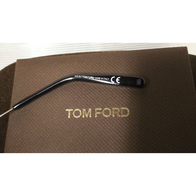 TOM FORD(トムフォード)のトムフォード 眼鏡 送料無料 新品 TF5649-D-B 001 ブラックカラー メンズのファッション小物(サングラス/メガネ)の商品写真