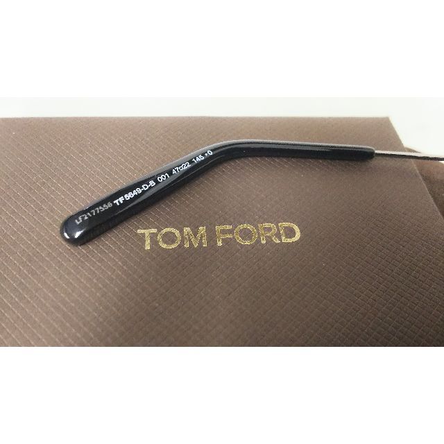 TOM FORD(トムフォード)のトムフォード 眼鏡 送料無料 新品 TF5649-D-B 001 ブラックカラー メンズのファッション小物(サングラス/メガネ)の商品写真