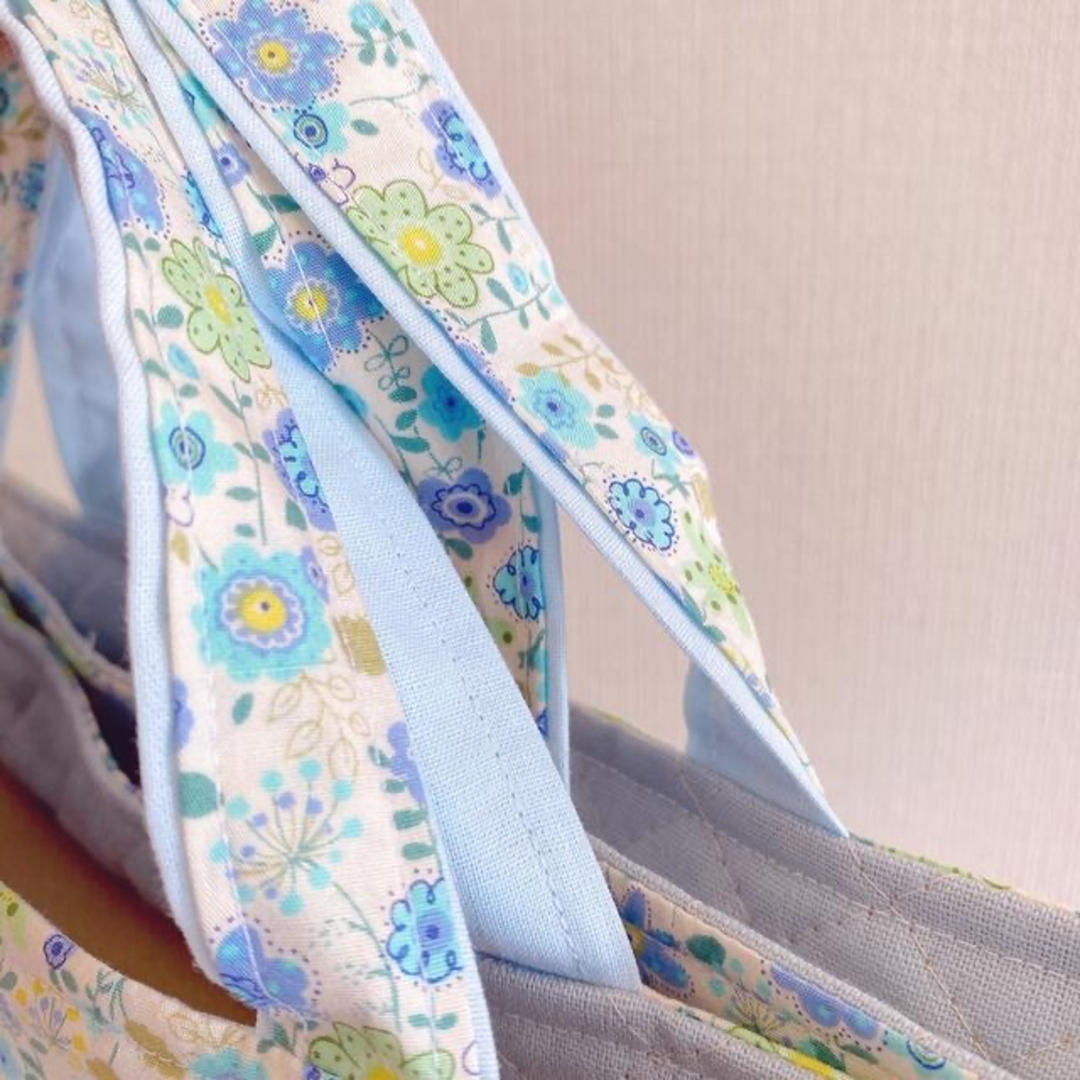 little flower【Blue】ハンドメイド　2点セット　上履き入れ ハンドメイドのキッズ/ベビー(バッグ/レッスンバッグ)の商品写真