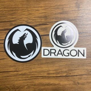 ドラゴン(DRAGON)のDRAGON ステッカー　2枚(アクセサリー)