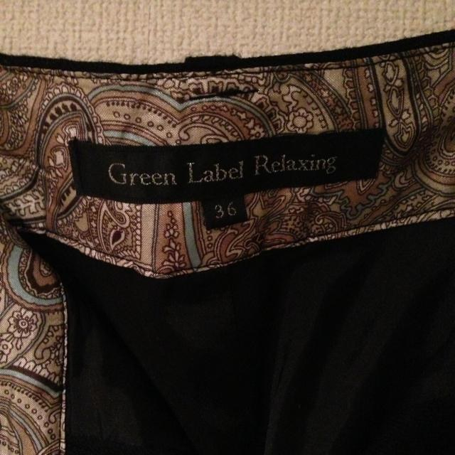 UNITED ARROWS green label relaxing(ユナイテッドアローズグリーンレーベルリラクシング)のグリーンレーベル 黒テーパードパンツ レディースのパンツ(クロップドパンツ)の商品写真