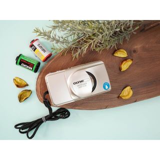 オリンパス(OLYMPUS)の【極美品】Olympus Stylus μ 115 DLX　シャンパンゴールド(フィルムカメラ)