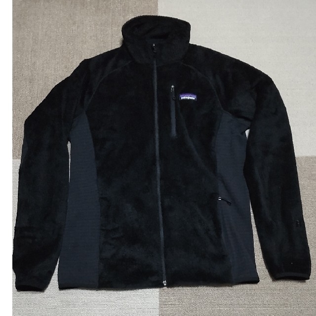 patagonia(パタゴニア)のpatagonia / Ｒ２ジャケット　S（未使用） メンズのジャケット/アウター(ブルゾン)の商品写真