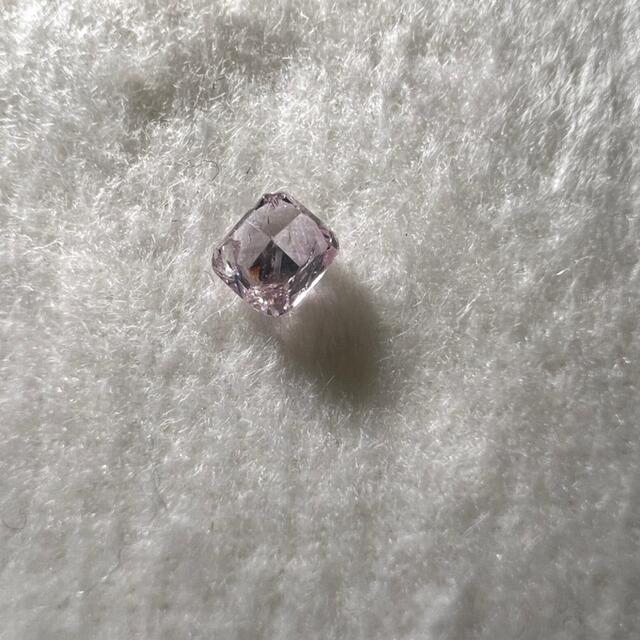 天然ピンクダイヤモンド　ルース　ソーティング付き　ピンクダイヤ　ナチュラルピンク