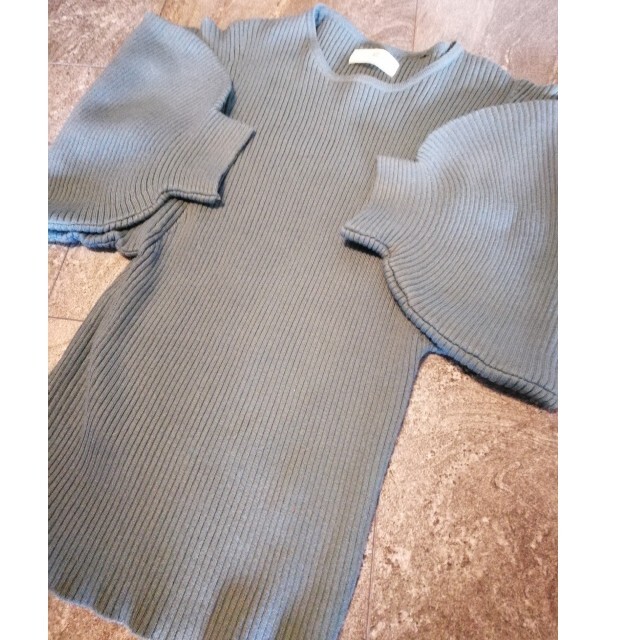 rps(アルピーエス)のポワン袖が可愛いい♡r.p.sくすみグリーンリブニットトップス☆ レディースのトップス(ニット/セーター)の商品写真