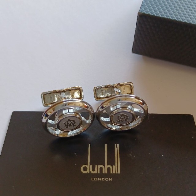 Dunhill(ダンヒル)のダンヒル　カフス　ギャランティカードあり メンズのファッション小物(カフリンクス)の商品写真