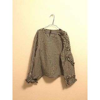 ザラ(ZARA)のZARAギンガムチェック　フリルカットソー(シャツ/ブラウス(長袖/七分))