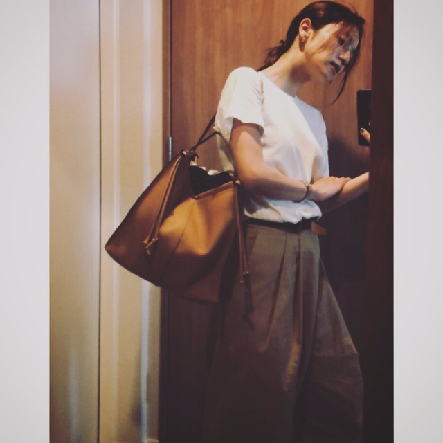 LOEWE - ロエベ クッショントート ラージ ライトキャメルの通販 by