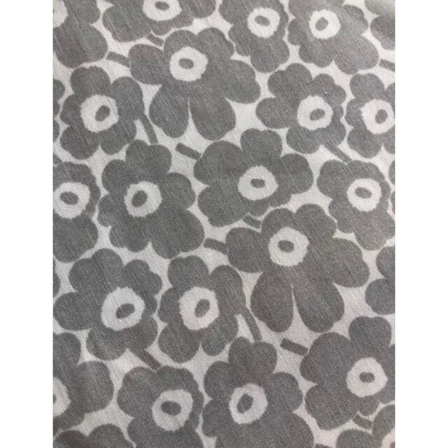 marimekko(マリメッコ)のマリメッコ  ピックイネンウニッコ　グレー　110×230 ハンドメイドの素材/材料(生地/糸)の商品写真