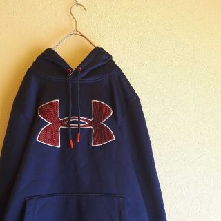 アンダーアーマー(UNDER ARMOUR)のUNDER ARMOR プルオーバー パーカー(パーカー)