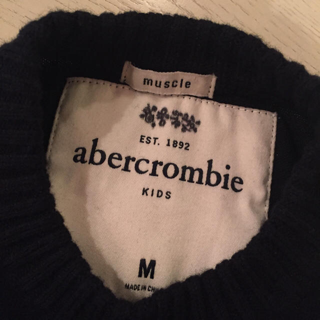 Abercrombie&Fitch(アバクロンビーアンドフィッチ)のアバクロキッズ♥︎ニットM キッズ/ベビー/マタニティのキッズ服男の子用(90cm~)(ニット)の商品写真