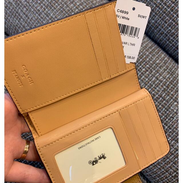 COACH(コーチ)のコーチ　二つ折り財布　スポーティ　スヌーピー　4899 レディースのファッション小物(財布)の商品写真