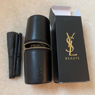 イヴサンローランボーテ(Yves Saint Laurent Beaute)のイヴ・サンローラン　ブラシ・ポーチセット(コフレ/メイクアップセット)