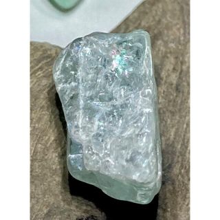 【幸せをもたらす】万華鏡✨　アクアマリン　ラフストーン　原石(置物)