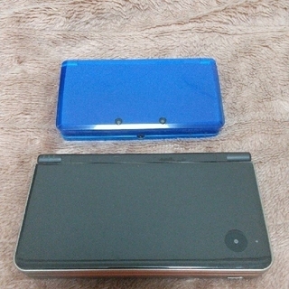 ニンテンドー3DS(ニンテンドー3DS)のニンテンドー 3DS 本体・DS LL 本体・充電器・ソフト21種まとめ売り(携帯用ゲーム機本体)