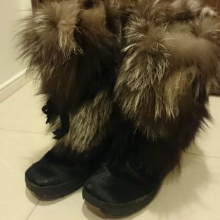 アグ(UGG)のｵｽｶｰ ﾌｫｯｸｽﾌｧｰﾝﾌﾞｰﾂ (ブーツ)